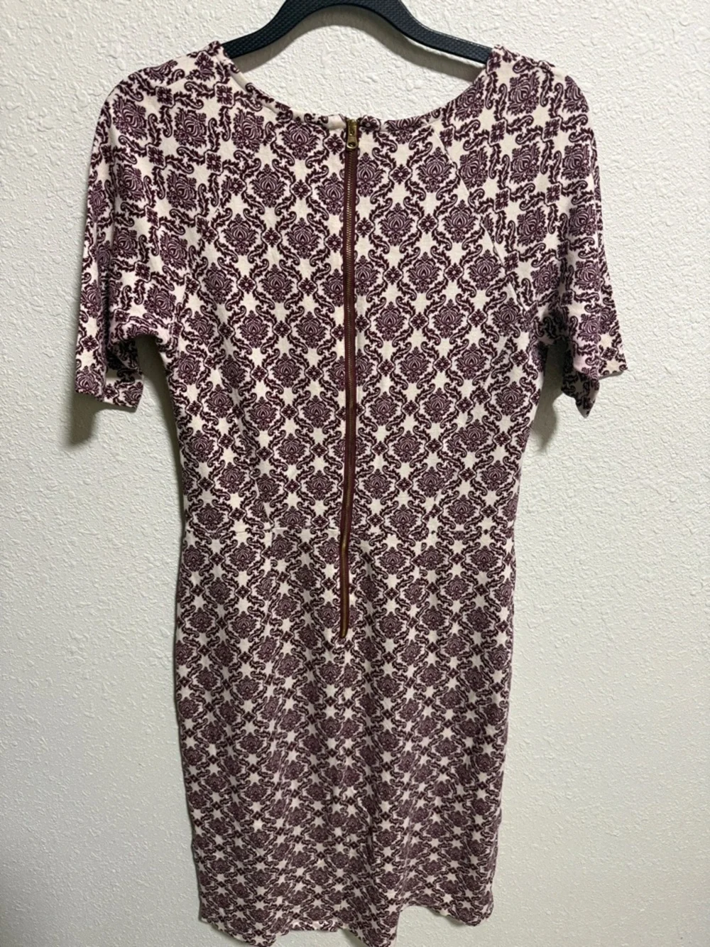 Floral Scoop Neck Short Sleeve Dress in‎ Mauve
